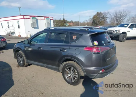 2016 Toyota Rav4 Xle z USA, uszkodzony, nr VIN 2T3RFREV2GW454044